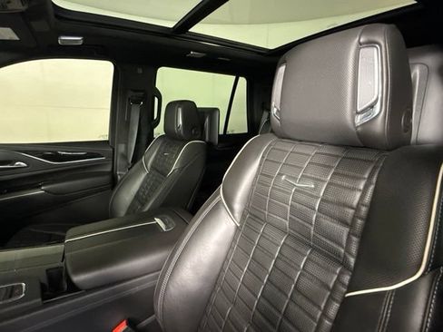Certified 2023 Cadillac Escalade V AWD/4WD image 19