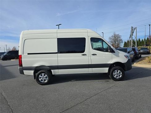 New 2026 Mercedes-Benz Sprinter 2500 image 2