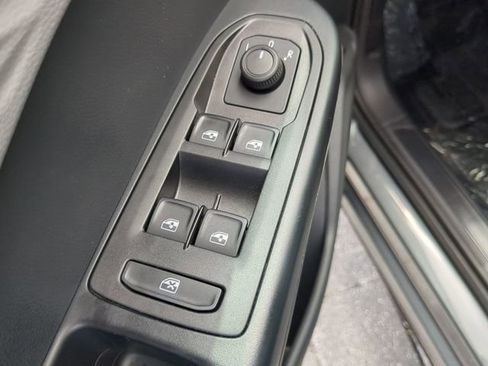 Certified 2023 Volkswagen Taos S FWD image 16