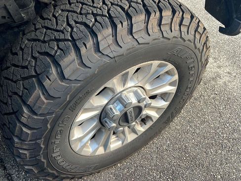 Used 2023 Ford F250 XL w/ XL Chrome Package image 7