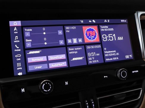 Certified 2026 Porsche Macan S AWD/4WD image 37