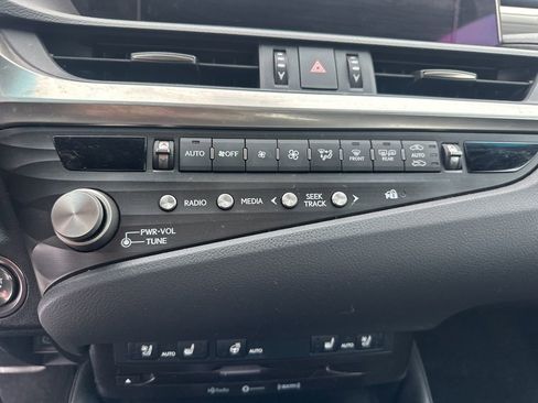 Used 2021 Lexus ES 350 F Sport w/ Accessory Package image 18