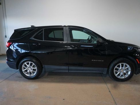 Certified 2024 Chevrolet Equinox LS w/ LS Convenience Package image 5