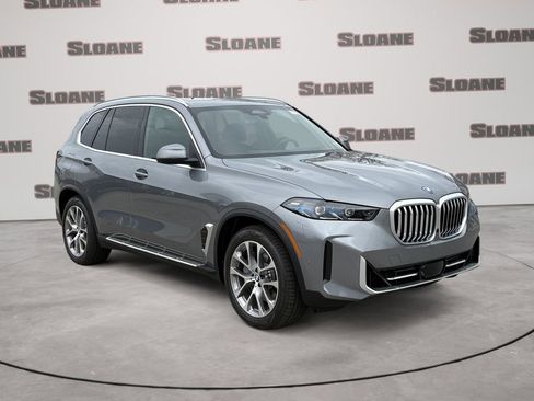 New 2026 BMW X5 xDrive50e w/ Climate Comfort Package AWD/4WD image 7
