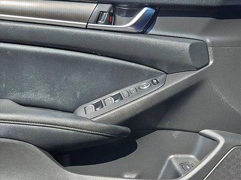 Used 2020 Honda Accord Sport image 12