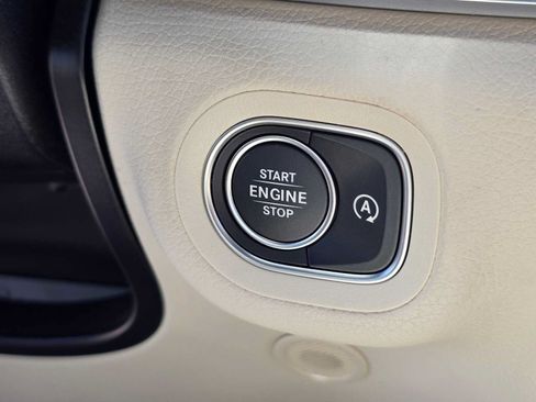 Used 2026 Mercedes-Benz GLS 450 4MATIC image 37