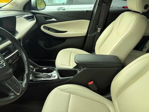 Used 2024 Buick Encore GX Sport Touring w/ Comfort Package FWD image 5