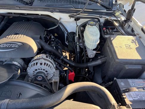 Used 2005 Chevrolet Silverado 2500 4x4 Crew Cab image 28