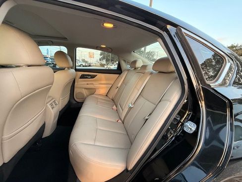 Used 2016 Nissan Altima 2.5 SL w/ 2.5 Technology w/LED Package image 6