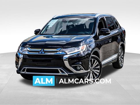 Used 2018 Mitsubishi Outlander SE image 1