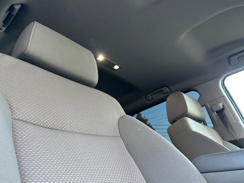 Used 2018 Chevrolet Silverado 1500 Custom w/ Custom Value Package image 19