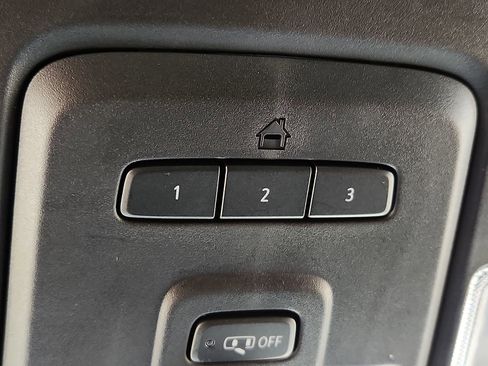 Used 2023 GMC Yukon Denali w/ Denali Reserve Package image 21