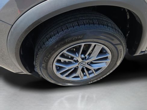 Used 2023 Nissan Rogue S AWD/4WD image 31