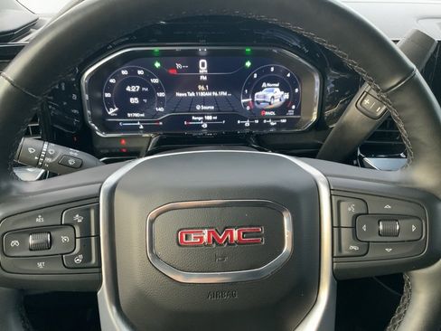 Used 2024 GMC Sierra 1500 SLT image 18