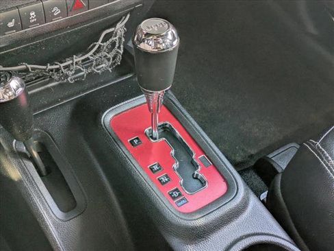 Used 2014 Jeep Wrangler Rubicon image 13