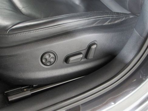 Used 2016 Audi A3 e-tron Premium Plus w/ Premium Plus Package image 56