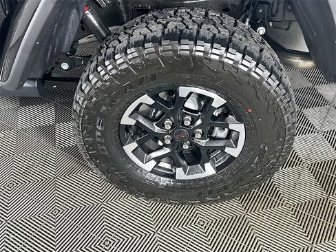 New 2026 Jeep Gladiator Rubicon image 16