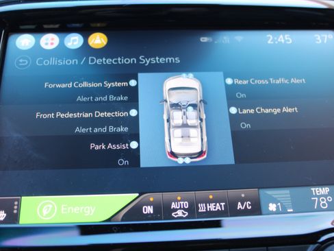 Used 2020 Chevrolet Bolt Premier w/ Infotainment Package image 29