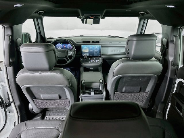 New 2026 Land Rover Defender 110 X-Dynamic SE AWD/4WD image 23