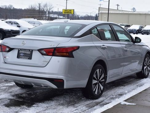 Used 2021 Nissan Altima 2.5 SV image 6