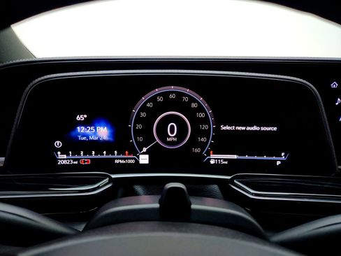 Used 2023 Cadillac Escalade Sport w/ LPO, ONYX Package image 6