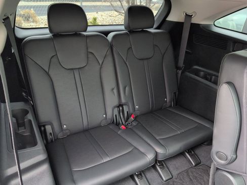 Certified 2025 Kia Sorento SX image 35