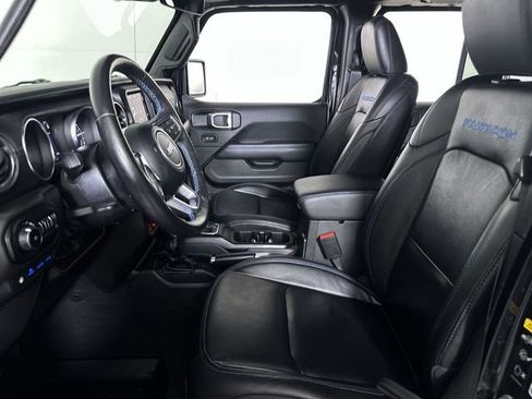 Used 2022 Jeep Wrangler Unlimited Rubicon 4xe w/ Cold Weather Group AWD/4WD image 20