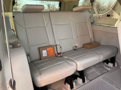 Certified 2026 Cadillac Escalade ESV Platinum Sport w/ LPO, ONYX Package image 33