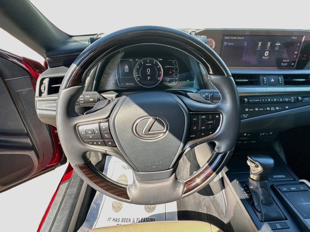 Used 2020 Lexus ES 350 w/ Premium Package FWD image 11