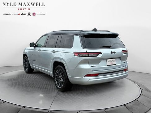 New 2026 Jeep Grand Cherokee L Summit w/ Obsidian Package AWD/4WD image 15