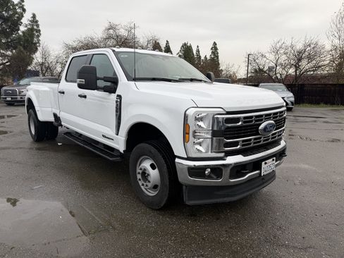 Used 2024 Ford F350 XLT image 7