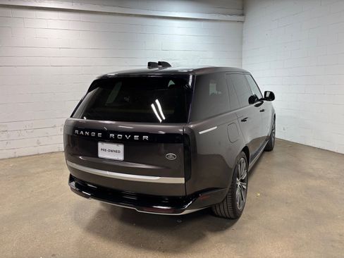 Used 2023 Land Rover Range Rover Long Wheelbase Autobiography AWD/4WD image 7