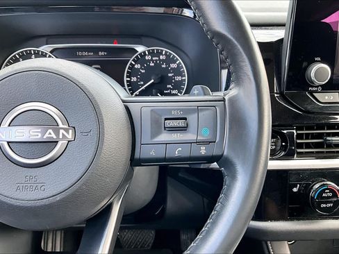 Used 2025 Nissan Pathfinder SV AWD/4WD image 20
