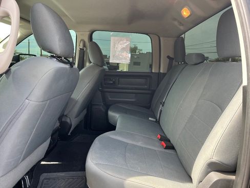 Used 2017 RAM 1500 Express w/ Black Ram 1500 Express Group AWD/4WD image 13