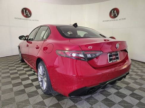 New 2025 Alfa Romeo Giulia image 7
