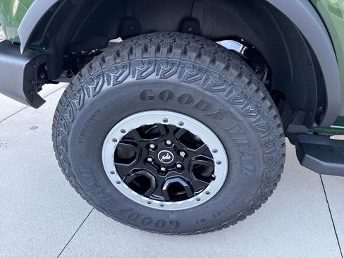 New 2025 Ford Bronco 2-Door w/ Sasquatch Package image 17