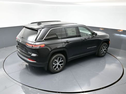 New 2025 Jeep Grand Cherokee Limited w/ Trailer Tow Package image 39