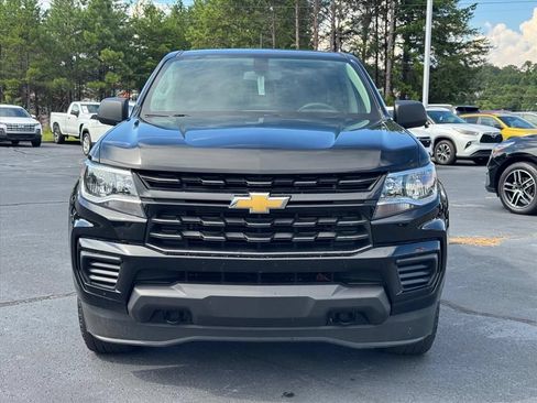 Used 2022 Chevrolet Colorado W/T w/ WT Convenience Package AWD/4WD image 8