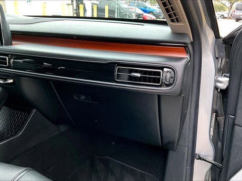 Used 2021 Lincoln Aviator Grand Touring w/ Equipment Group 302A image 18