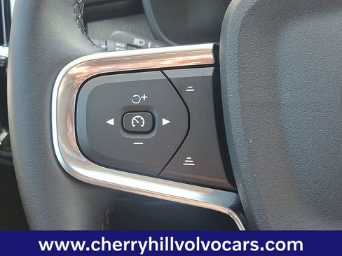 Certified 2025 Volvo XC40 B5 Core w/ Protection Package Premier image 21