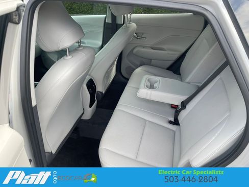Used 2024 Hyundai Kona Limited FWD image 37