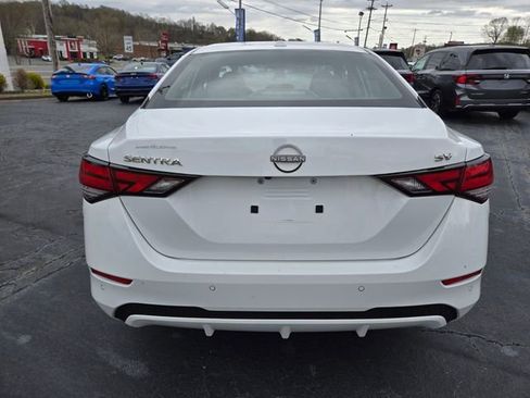 Used 2024 Nissan Sentra SV FWD image 8