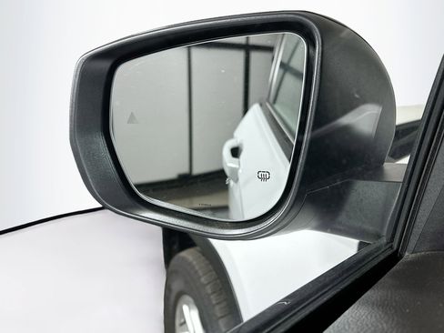 Used 2025 Jeep Grand Cherokee Laredo w/ MOPAR Finishing Package image 16