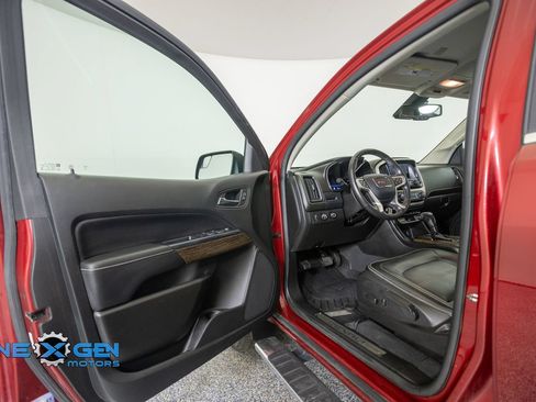 Used 2020 GMC Canyon Denali AWD/4WD image 9