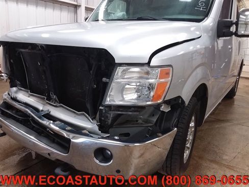 Used 2015 Nissan NV 3500 SL w/ Technology Package image 19