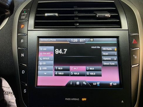 Used 2013 Lincoln MKZ FWD image 34