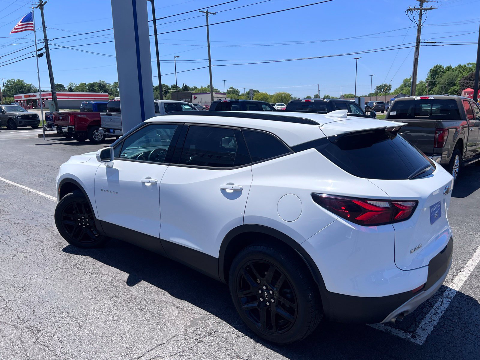 Used 2019 Chevrolet Blazer LT FWD image 11