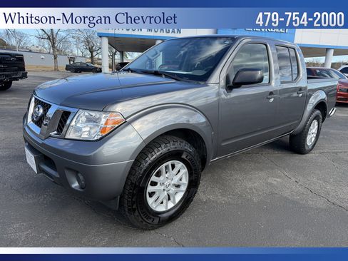 Used 2019 Nissan Frontier SV image 1