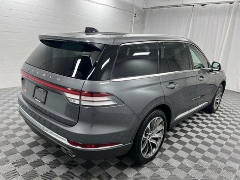 Certified 2025 Lincoln Aviator Reserve w/ Illumination Package AWD/4WD image 5