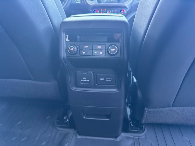 Used 2023 GMC Acadia AT4 w/ Technology Package AWD/4WD image 17